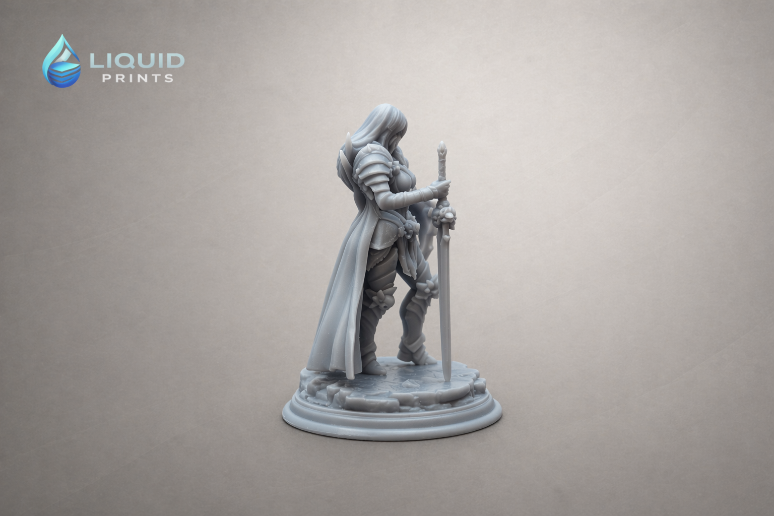 Valeria Grimward – Dark Paladin